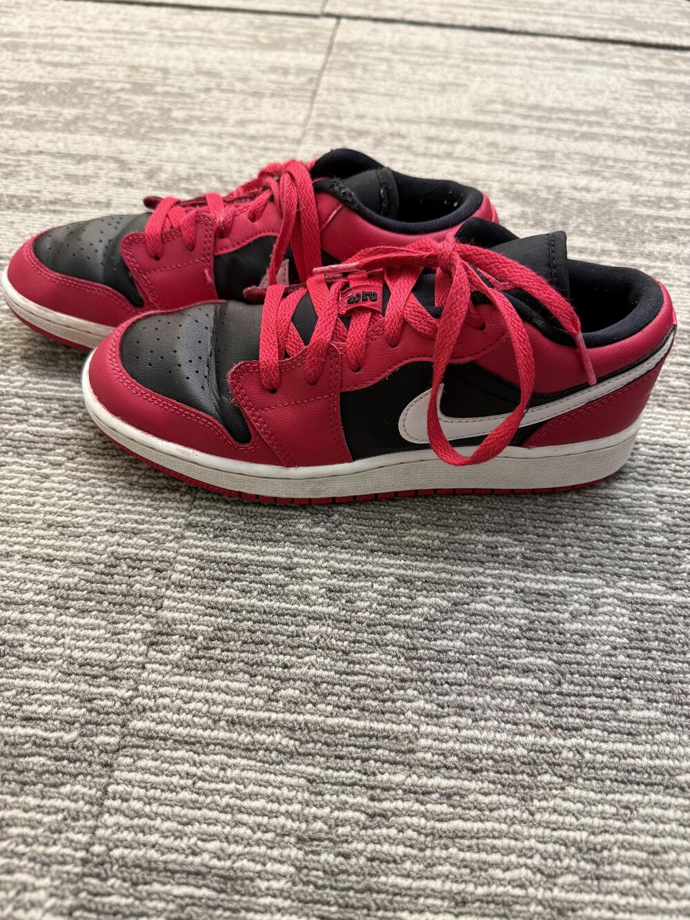 Air Jordan 1 Low Shoes Youth Size 5Y OG Bred 553560-061 Nike Kids Sneakers